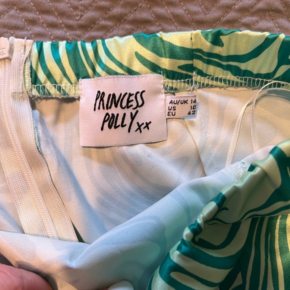 Outfit - Picture 3 of 5